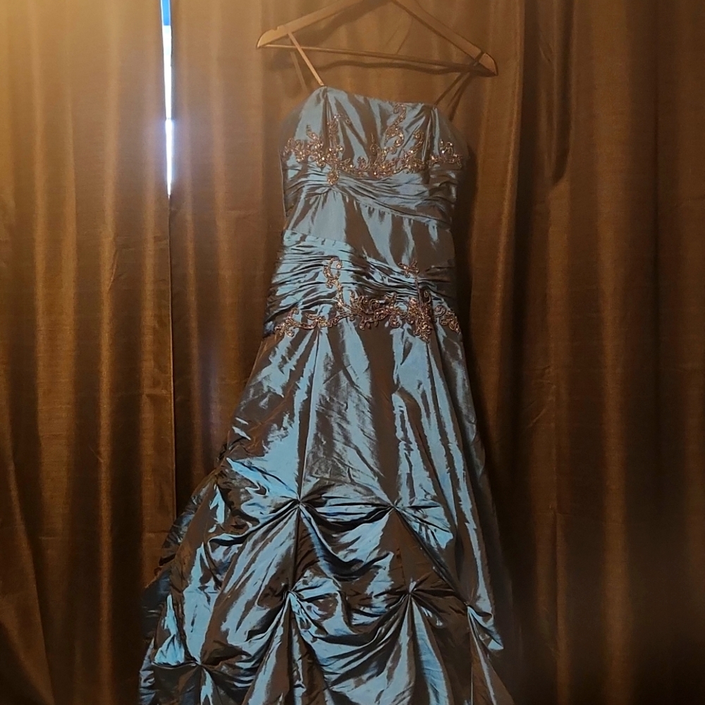 Grad dress